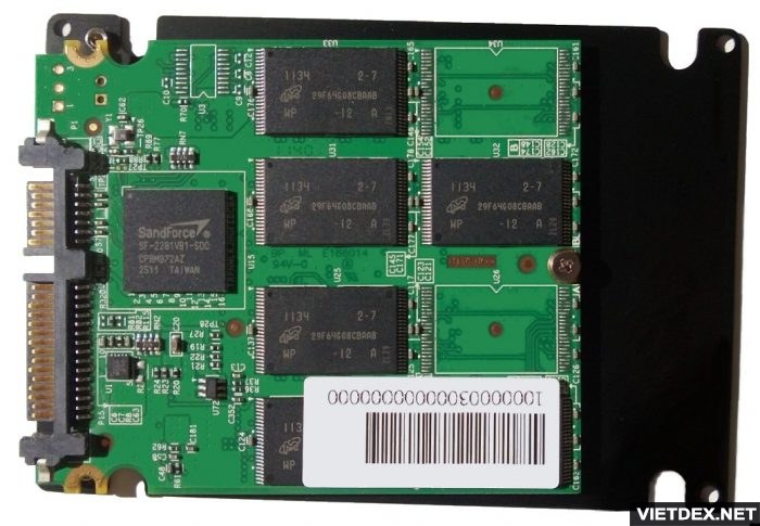 Ổ SSD sử dụng chip điều khiển Sanforce và chip nhớ của Marvel